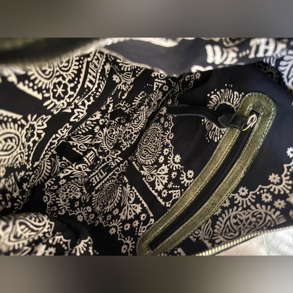 We The Free Sparta Sling Bag - Picture 6 of 6